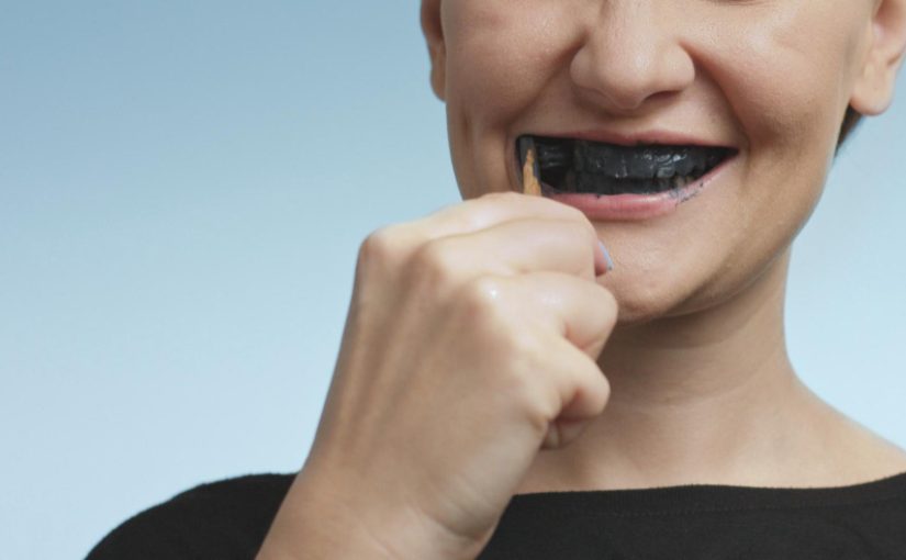 Oil Pulling & Charcoal Pastes: Medical Facts vs. Social Media Myths